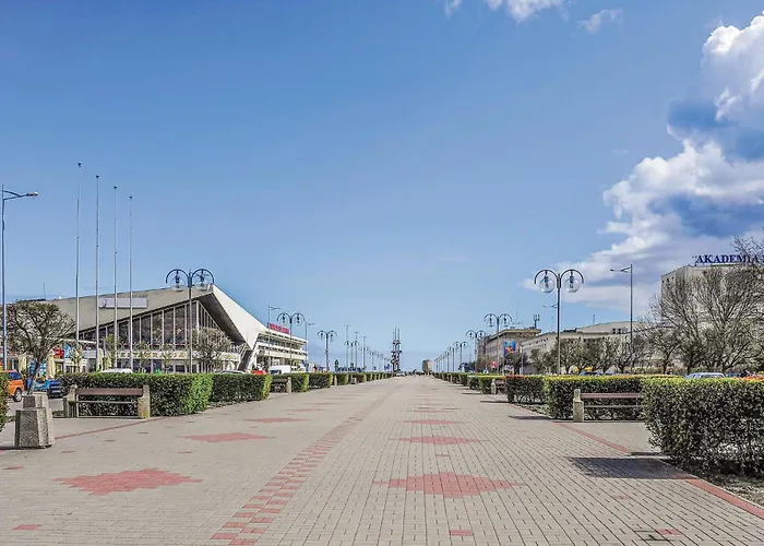 Будинок відпочинку 2 Bedroom Lovely In *